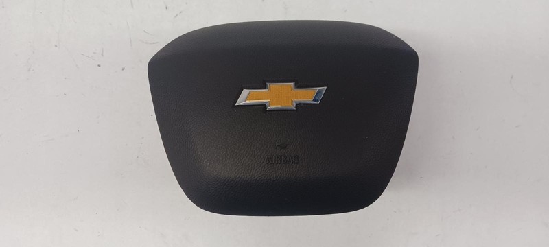 18-'22 CHEVROLET COLORADO Left driver wheel Air Bag black OEM