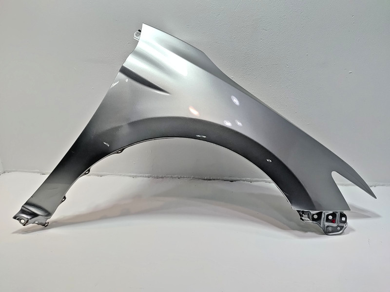 TOYOTA CAMRY 2018-2024 FRONT PASSENGER SIDE FENDER COVER PANEL SILVER 1J9 OEM