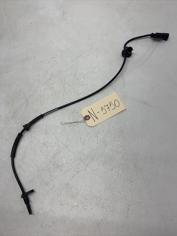 12-20 Tesla Model S REAR ABS WHEEL SPEED SENSOR RH PASS 1037796-00-C 5750 B130