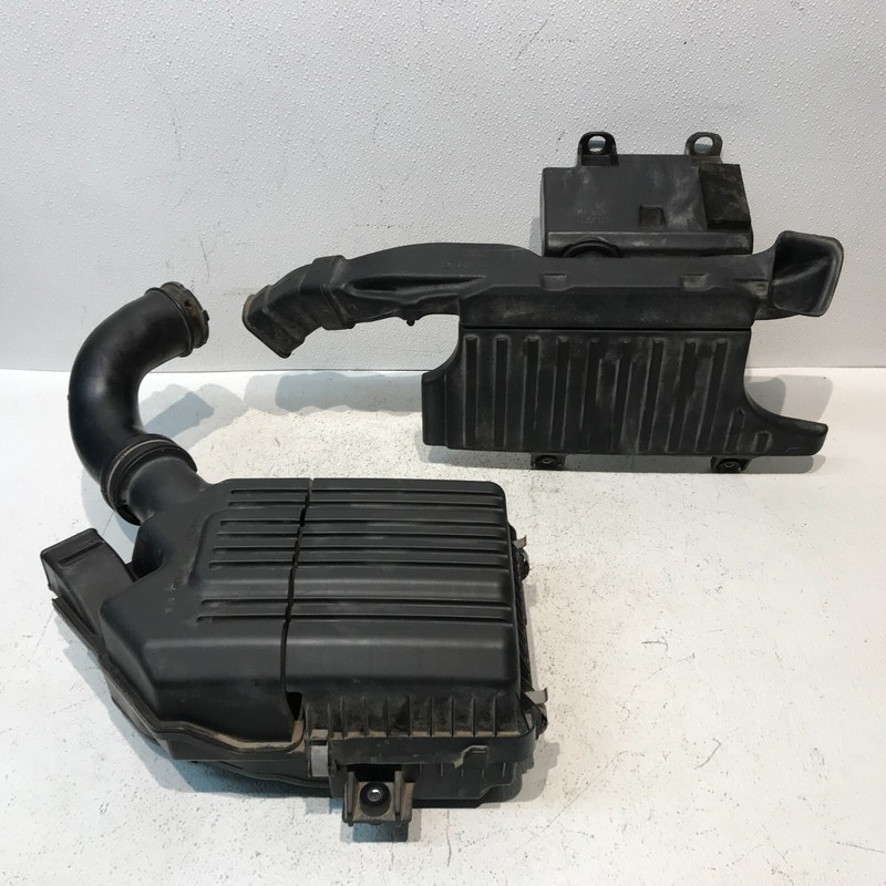 01-05 HONDA CIVIC Hybrid ENGINE AIR INTAKE BOX CLEANER FILTER BOX Resonator OEM