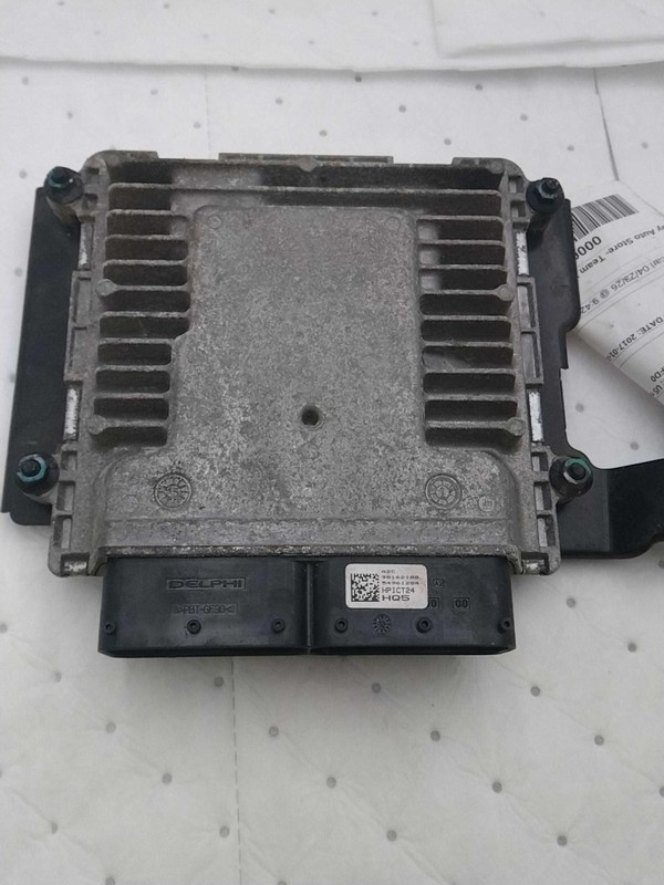 2017 Hyundai Elantra Engine Control Module ECM Black OEM 53k Miles NJ25-28073