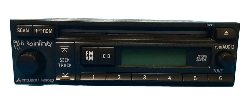 OEM Mitsubishi Infinity Series Stereo Radio Receiver AM FM CD MN141490