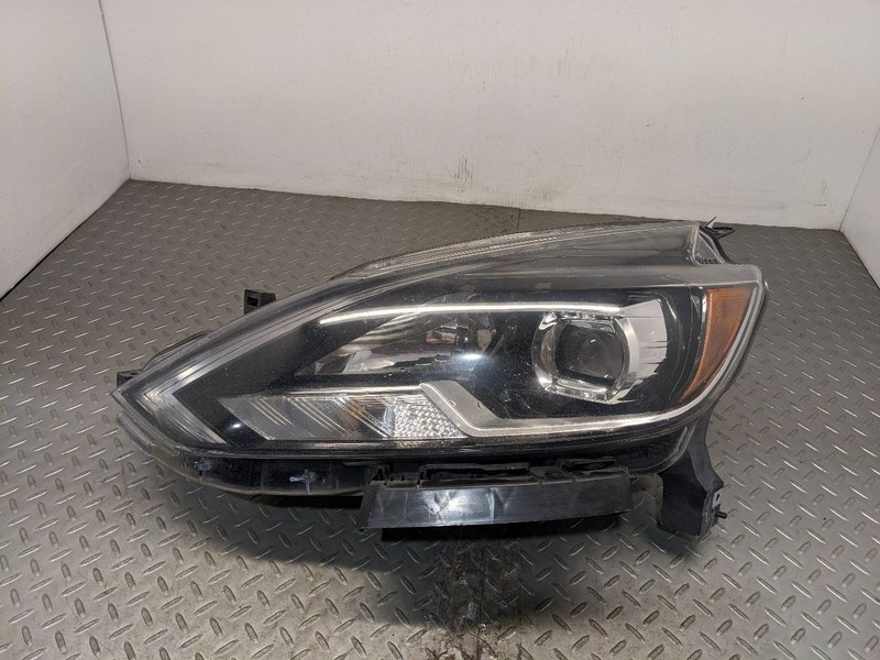 Driver Left Headlight LED Fits 16-17 SENTRA 1138083