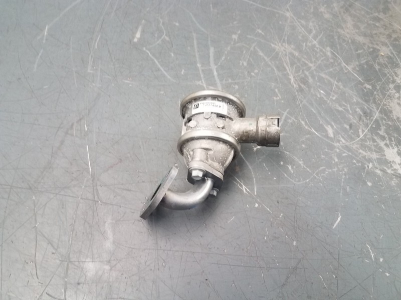 15 16 17 McLaren 675LT MT838T 3.8 3.8L Right EGR Valve #1001 H1