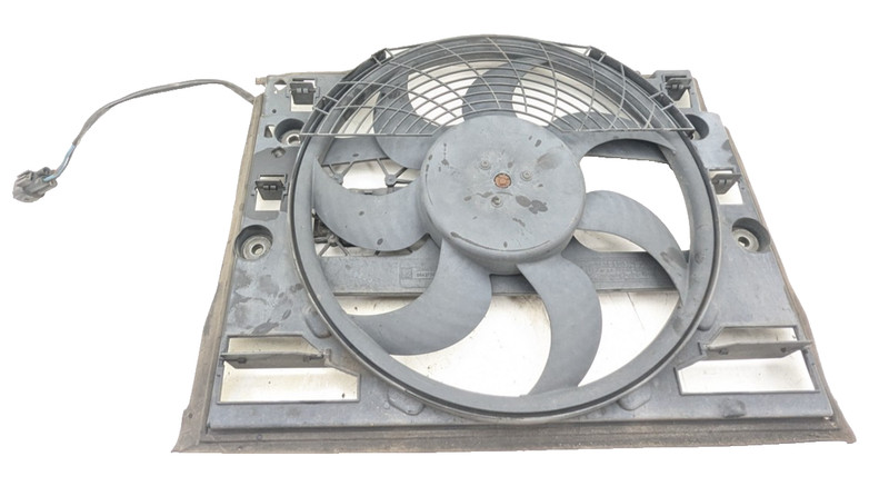 2003 Bmw 325Xi Radiator Cooling Fan Motor & Shroud 64-54-6-905-076