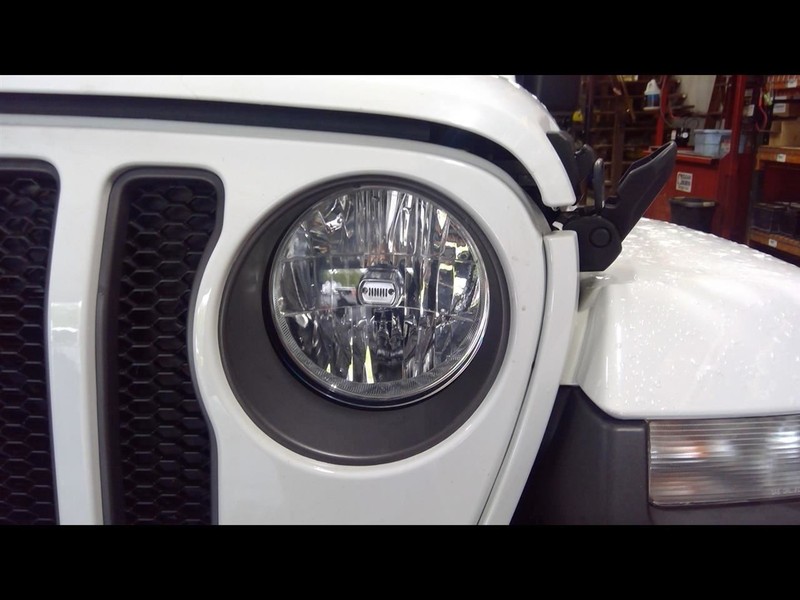 Driver Left Headlight Halogen Fits 18-23 WRANGLER 1595474