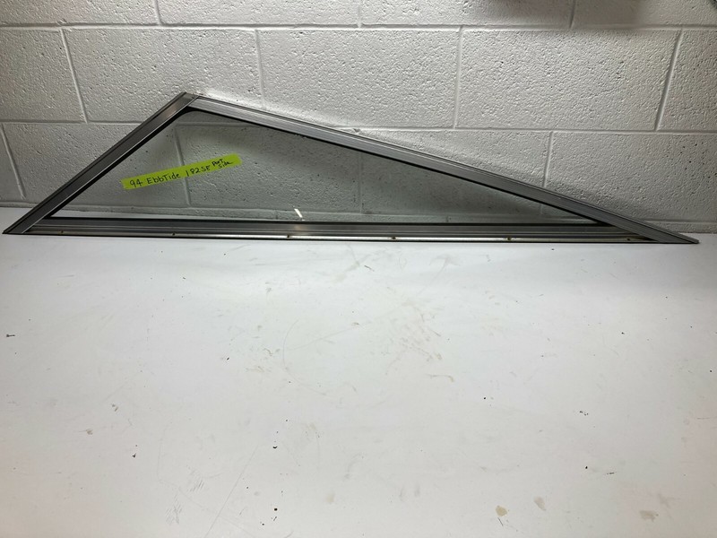 Z7 1994 Ebbtide 182 SE Boat Windshield Port Passenger Left