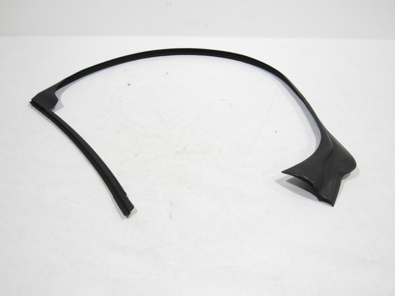 17-20 Genesis G90 2019 Rear Right Door Window Glass Seal Weatherstrip !#3