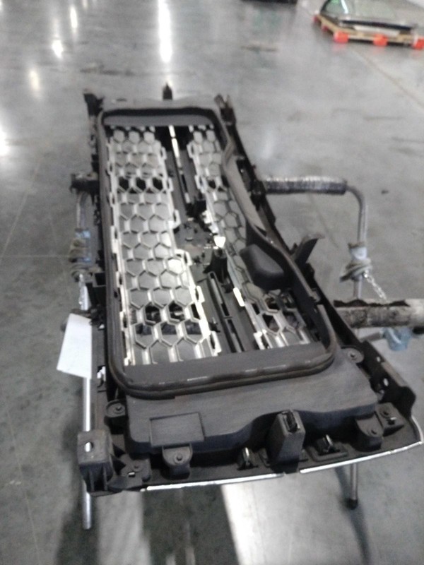 Used Front Grille fits: 2014 Chevrolet Silverado 1500 pickup chrome surround chr