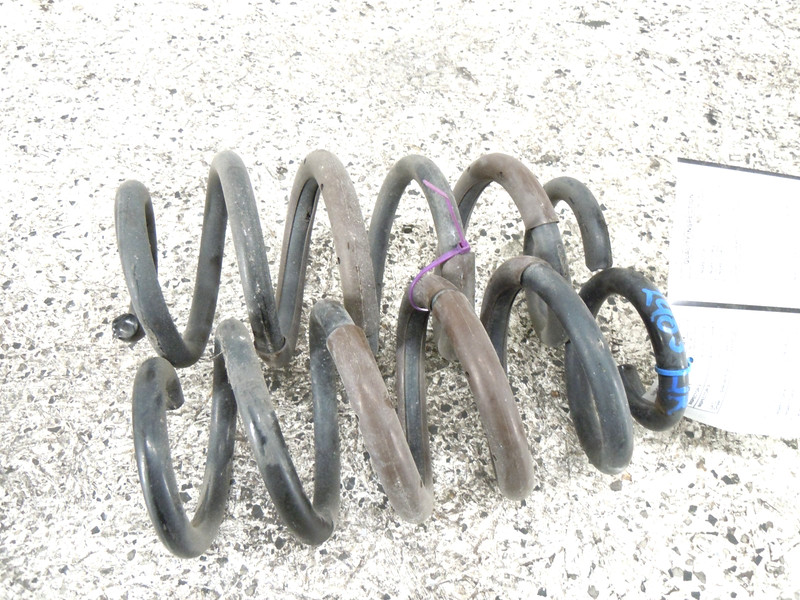 2013-2018 Toyota RAV4 Rear Coil Spring Pair Left Right Gasoline AWD OEM