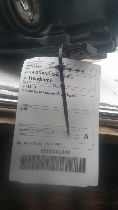 2014 Jeep Grand Cherokee Left Headlight Assembly White OEM 190753 133k Miles