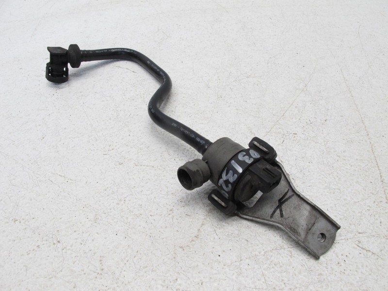 10-18 BMW E70 X5 X6 X3 5 6 FUEL TANK BREATHER VENT VALVE HOSE TUBE OEM 031324