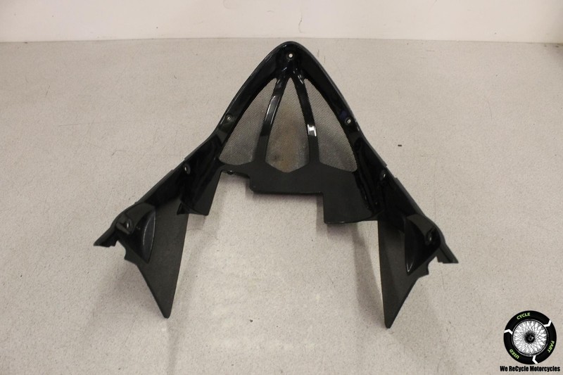 2015 Hyosung GT650R LOWER CENTER COWL INTAKE PLASTICFAIRING GT 650 R 15