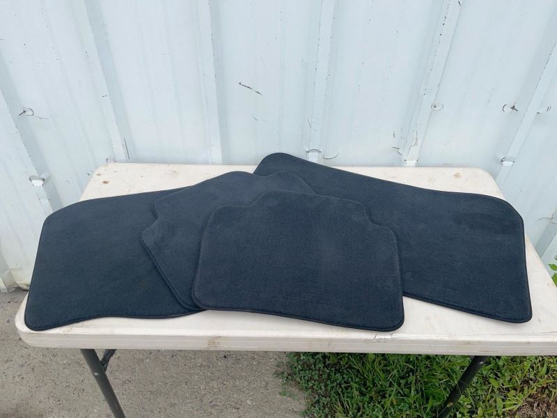 2017-2019 BMW 330i FLOOR MATS SET BLACK TC:CL3 73K -X-DRIVE- 57279