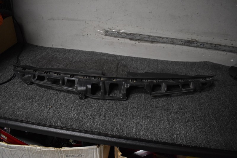 2014-2016 KIA FORTE EX GARNISH SIGHT SHIELD FACTORY OEM