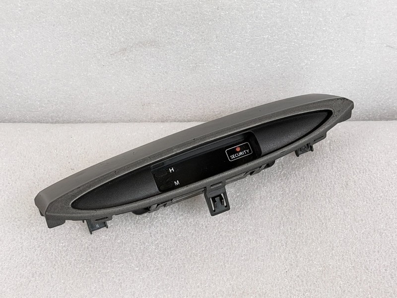 25820-2Y910 2003 Nissan Maxima Center Dash Mounted Clock USED OEM