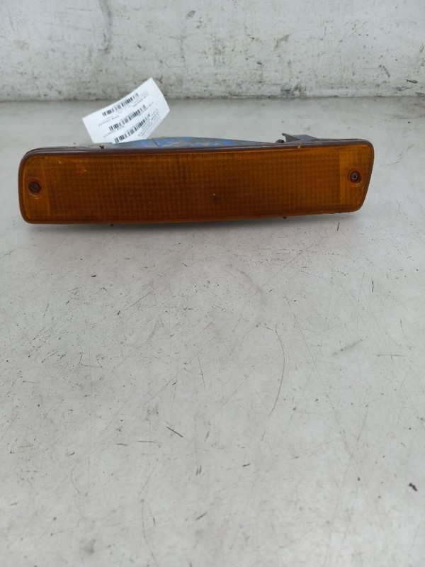 91 92 93 94 95 96 97 98 TOYOTA LAND CRUISER DRIVER LEFT CORNER LIGHT TURN SIGNAL