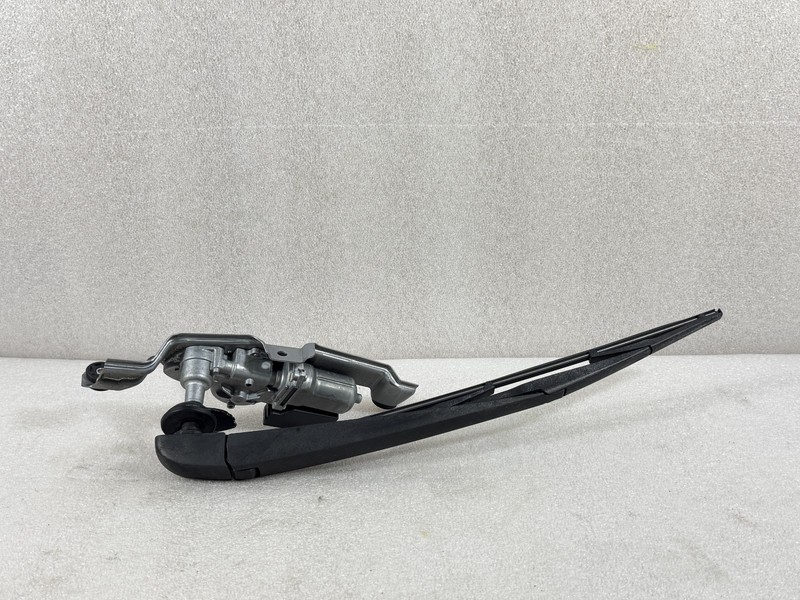 2018-2022 Toyota C-HR Rear WiperW Motor Assembly OEM 85130-F4010 #015