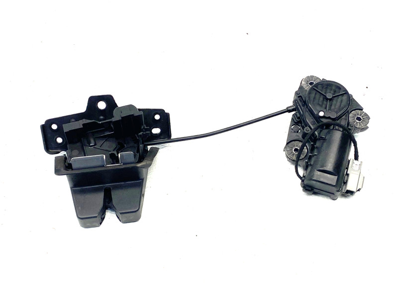 16-23 VOLVO XC90 REAR TRUNK LIFTGATE TAILGATE LATCH LOCK ACTUATOR OEM #A0.56