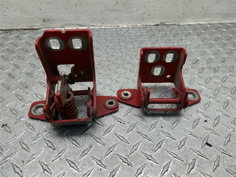 2005 DODGE RAM 1500 PASSENGER REAR DOOR HINGES OEM