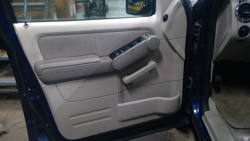 EXPLORER2006 Driver Left Front Door Trim Panel 1787127