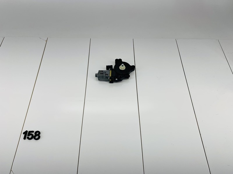 12-19 HYUNDAI VELOSTER FRONT RIGHT SIDE DOOR WINDOW REGULATOR MOTOR OEM