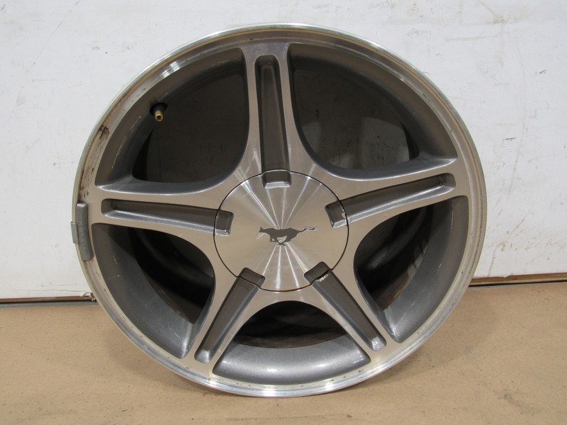 99-04 Ford Mustang GT 1999 Wheel Rim *