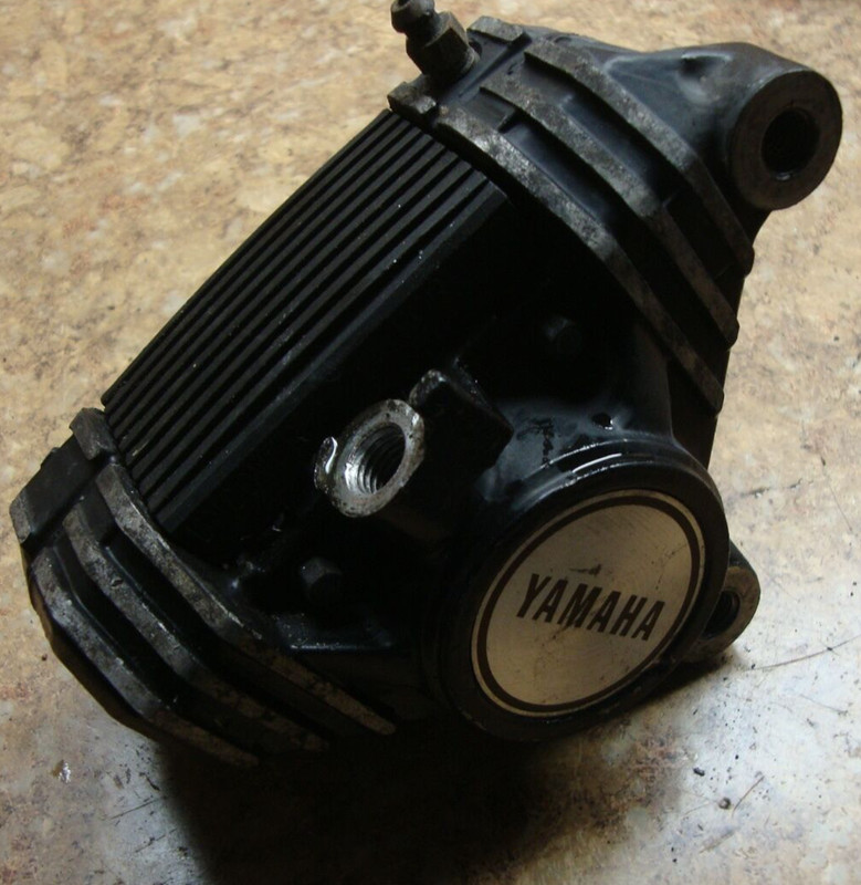 1985 Yamaha Venture XVZ 1200 XVZ1200 XVZ1200D Front Disk Brake Caliper Right RH