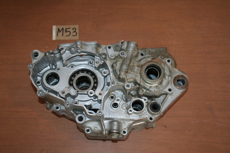 2002 Yamaha YZ 426F Engine Crank Case Crankcase OEM 02 B