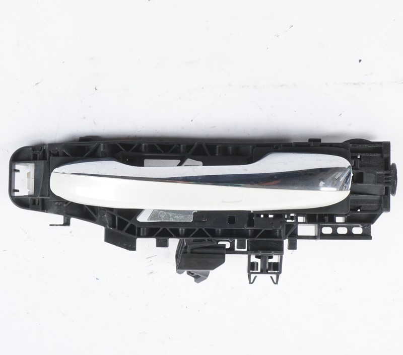 14 - 17 Mercedes S550 W222 REAR LEFT DRIVER SIDE DOOR EXTERIOR HANDLEOEM