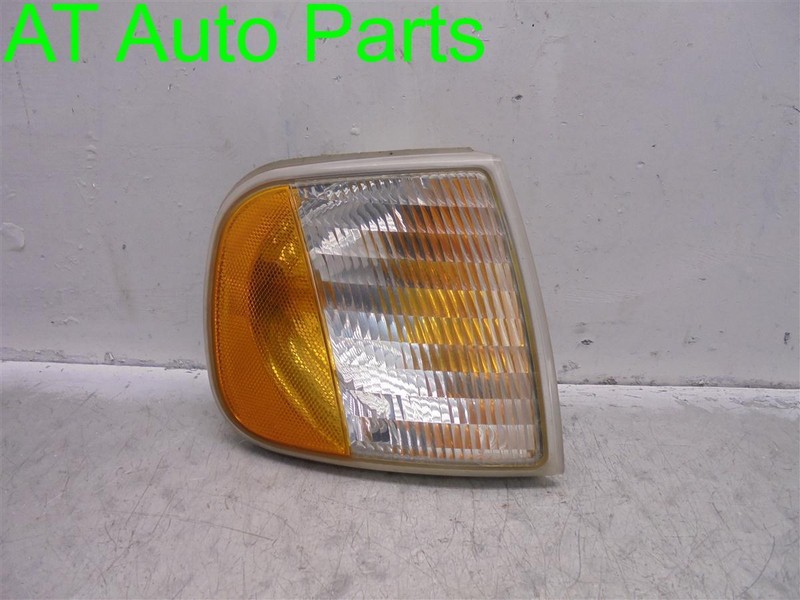 97-02 FORD EXPEDITION F150 PASSENGER RIGHT TURN SIGNAL LIGHT OEM F75Z13200AC