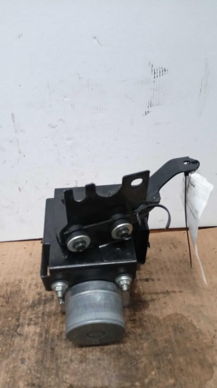 2024 Nissan Rogue ABS Pump & Motor Assembly OEM 476604MU1C 29K Miles Blue