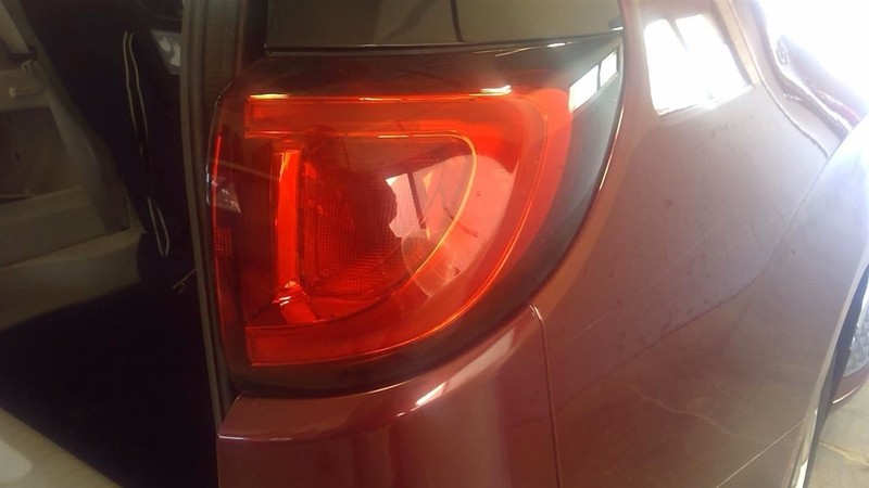 Passenger Tail Light LED Lamps Fits 17-20 PACIFICA 3507984