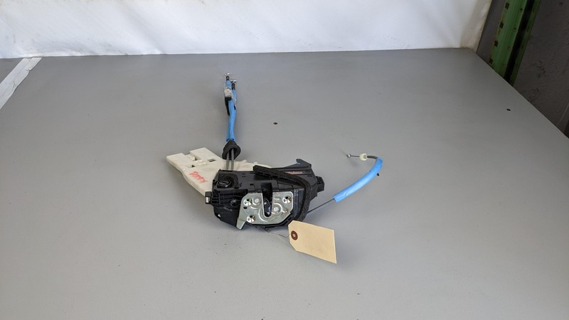 Rear Right Door Lock Latch 2022 Kia Soul LX 81420-K0100 2020 2021