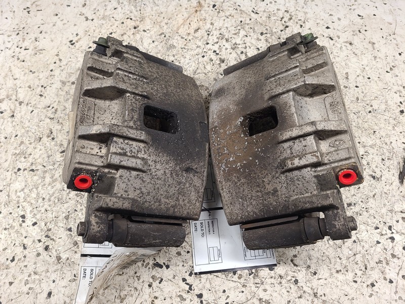 Cadillac SRX Brake Caliper Pair Front Left Right Opt JE5 OEM 2004-2009