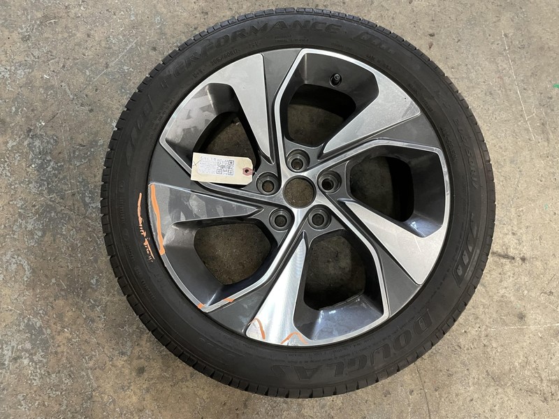 Wheel Rim 17" w/ Tire 205/50 R17 2019 Chevrolet Sonic 94538396 2017 2018 2020 X