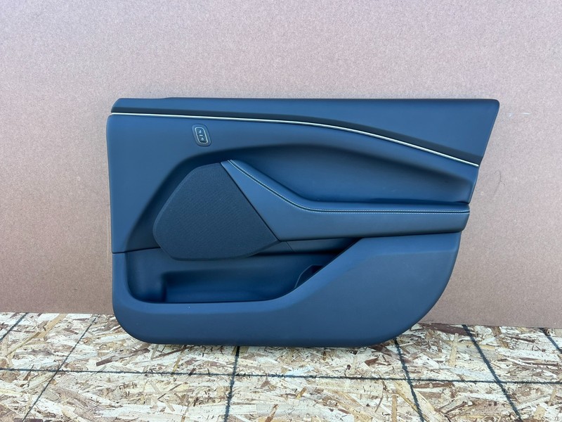 FORD MUSTANG MACH-E 21-26 OEM FRONT RIGHT PASSENGER INTERIOR DOOR TRIM PANEL BLK