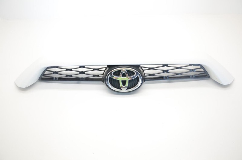 14-24 Toyota 4Runner Front Center Grille Assembly 5310135080