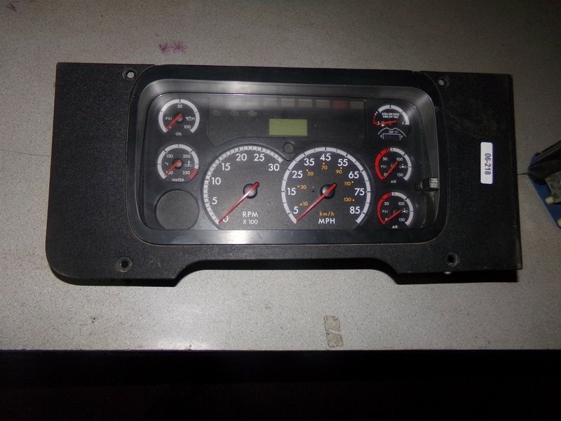 Freightliner EM103Dash Panel Instrument Gauge Cluster *FREE SHIPPING*