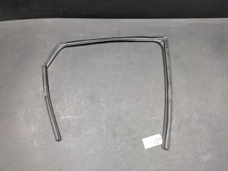 Rear Right Door Window Glass Run Channel 2020 Mazda CX-9 TK48-72-605A 2016 -2021