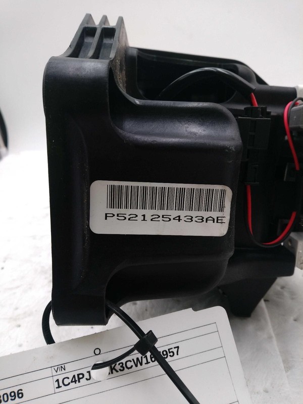 2012 Jeep Liberty Automatic Transmission Shift Lever Assembly 3.7L Black Used