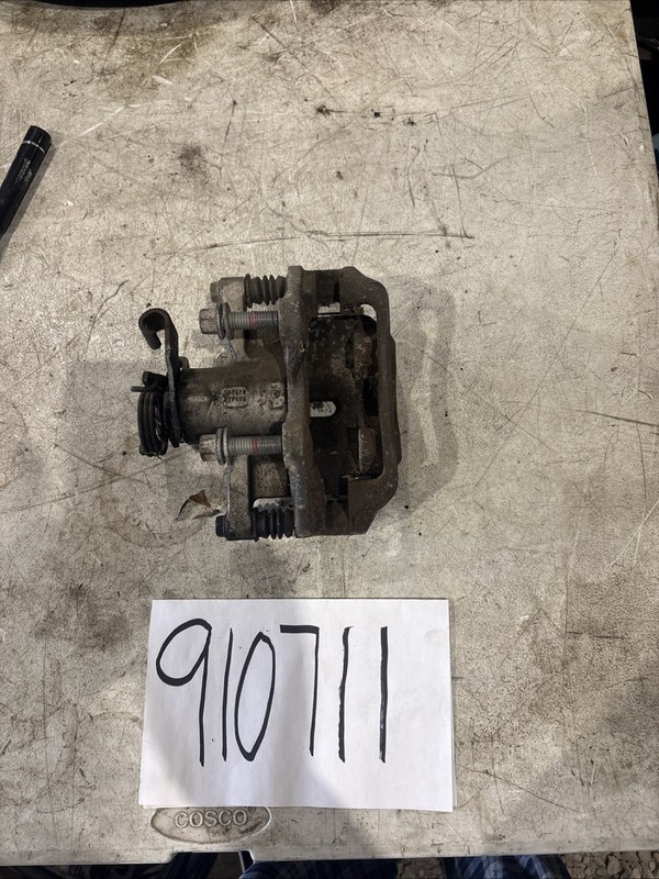 06-11 Cadillac DTS Rear RightBrake CaliperOEM