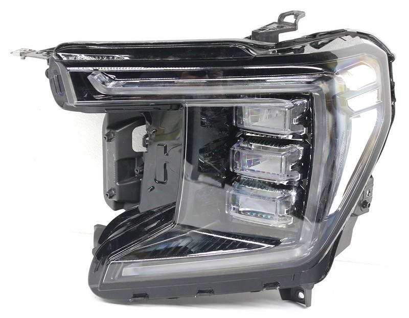 OEM Left Driver Side LED Headlamp For GMC Yukon AT4, Denali 84898701 Tab Missing