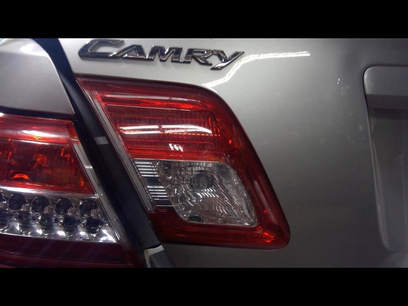 Driver Tail Light Decklid Mounted Red And White Fits 10-11 CAMRY 1617956