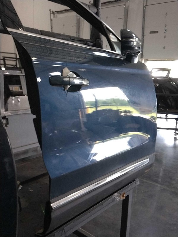 2016 Lincoln MKX Right Door Blue OEM Used 4DR SUV with Mirror Included