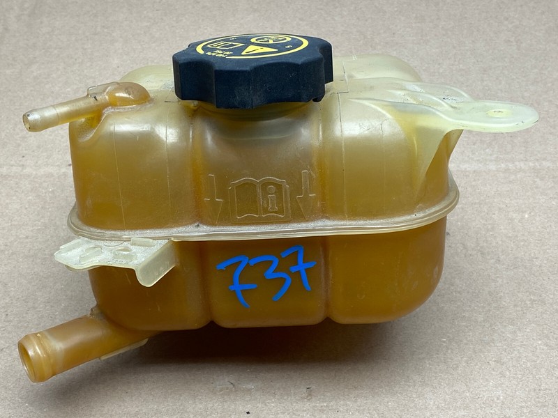 2016-2020 BUICK ENVISION COOLANT OVERFLOW RESERVOIR TANK OEM LOT737