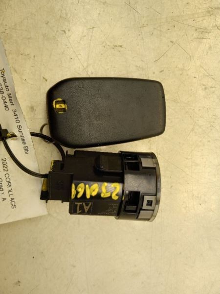 2022 TOYOTA COROLLA CROSS XLE SMART KEY INGITION SWITCH AND KEY FOB