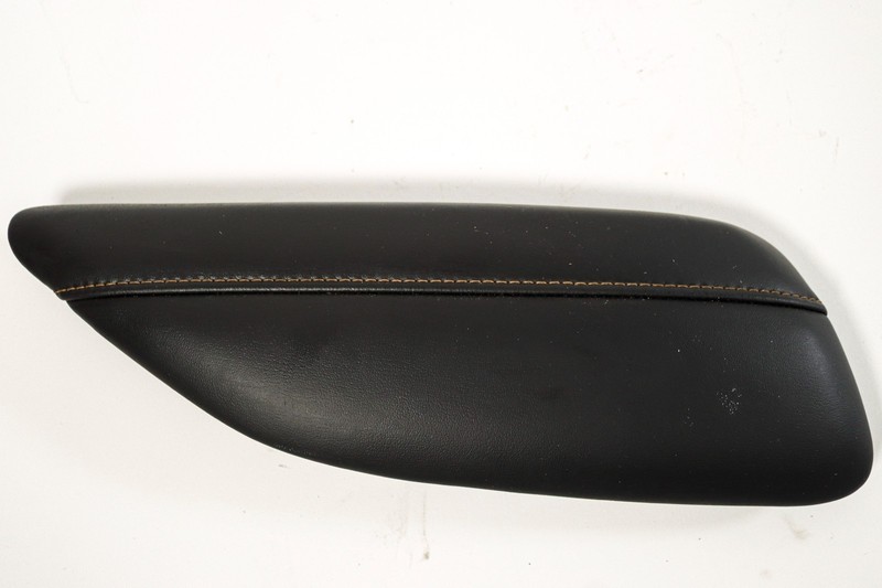 16-24 Camaro SS OEM Jet Black Driver Side LH Door Armrest Pull 23365011 *USED*