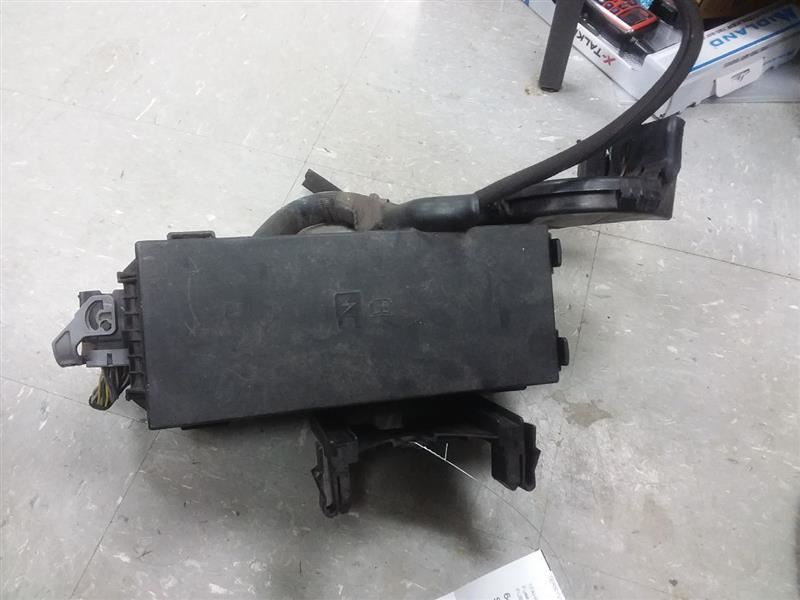 Fuse Junction Box Engine Turbo Without Police Package Fits 13-16 TAURUS 1174636