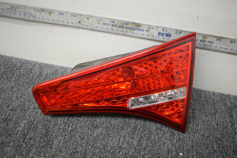 2010-2012 KIA OPTIMA INNER RIGHT SIDE TAIL LIGHT FACTORY OEM